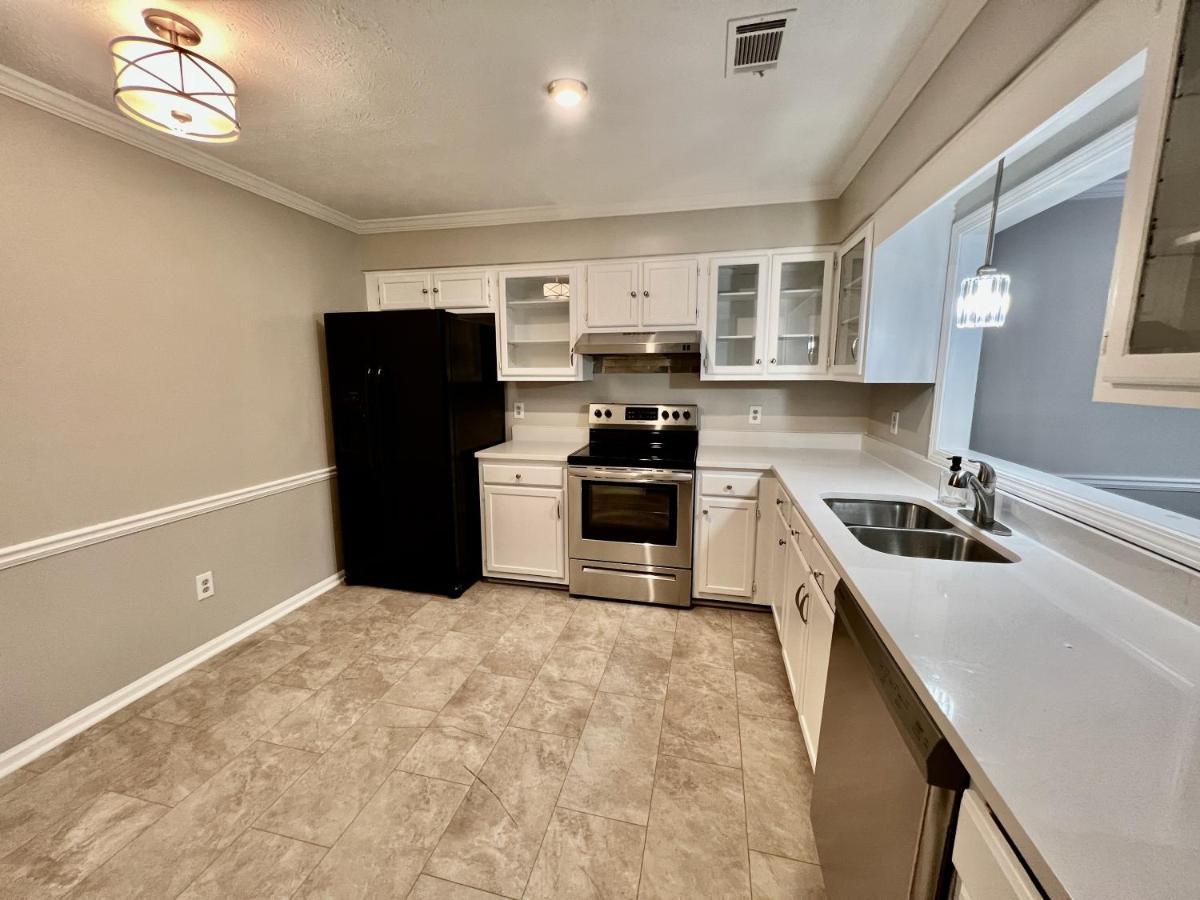Ecstatic Town Home In Stone Mountain Esterno foto