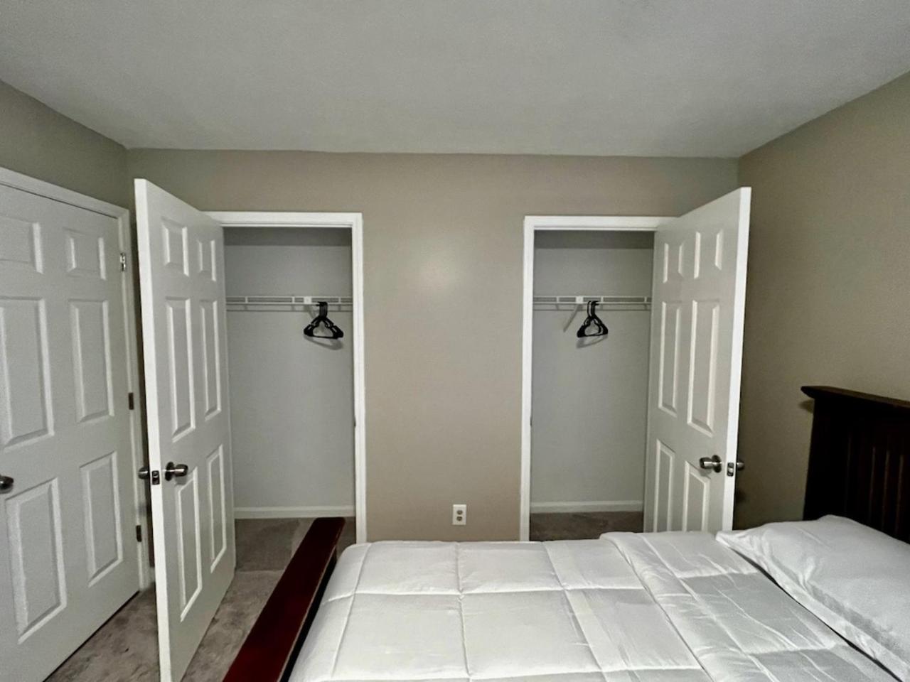 Ecstatic Town Home In Stone Mountain Esterno foto